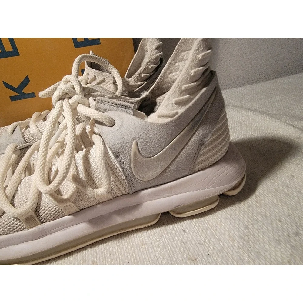 Nike KD 10 Numbers‎ Men's Size 9.5 Sneakers White Basketball Shoes